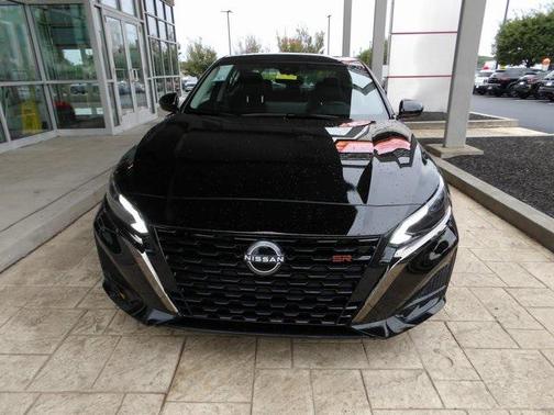 2025 Nissan Altima SR FWD