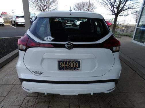 2024 Nissan Kicks S
