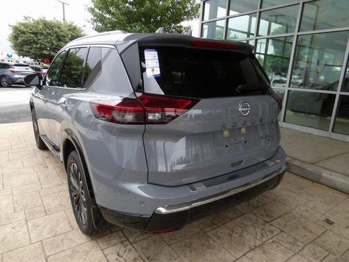 2025 Nissan Rogue Platinum
