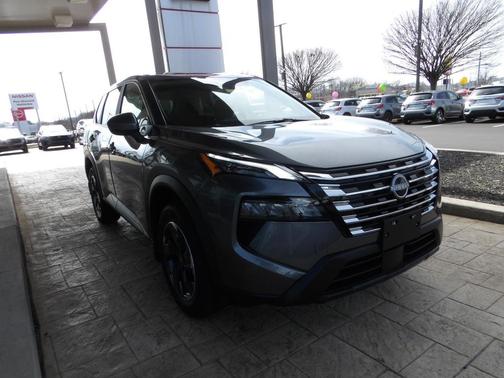 Gun Metallic 2026 Nissan Rogue SV