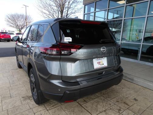 Gun Metallic 2026 Nissan Rogue SV