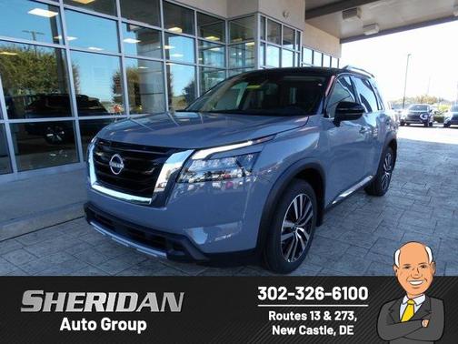 2025 Nissan Pathfinder Platinum 4WD