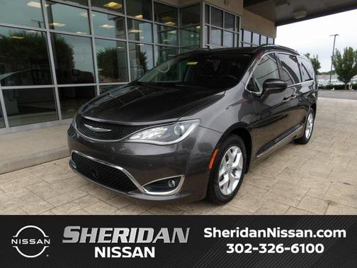 2018 Chrysler Pacifica Touring-L Plus