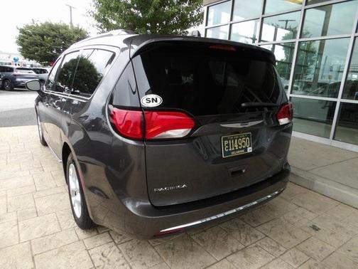 2018 Chrysler Pacifica Touring-L Plus