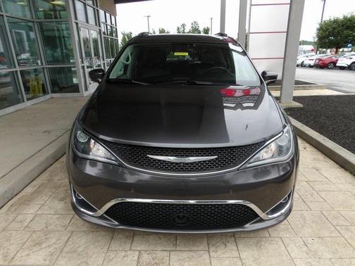 2018 Chrysler Pacifica Touring-L Plus
