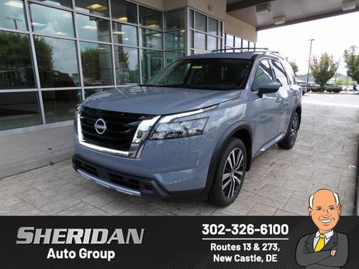 2025 Nissan Pathfinder Platinum 4WD