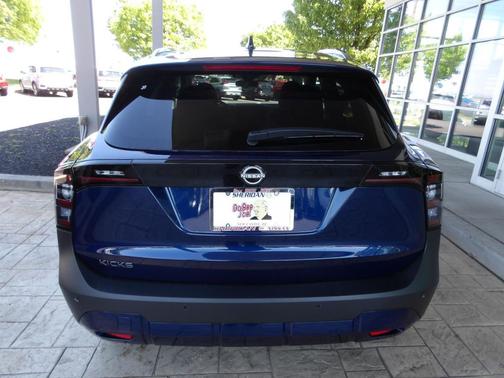 Deep Blue Pearl 2026 Nissan Kicks SV