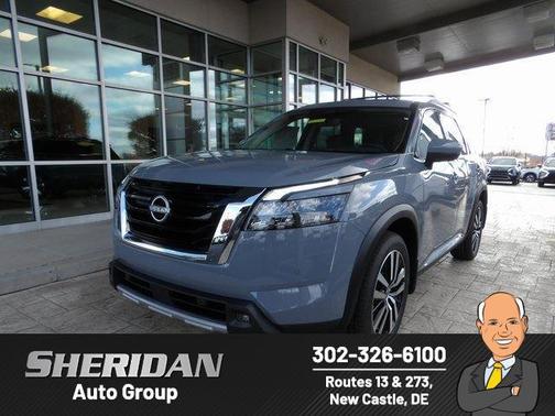 2025 Nissan Pathfinder Platinum 4WD