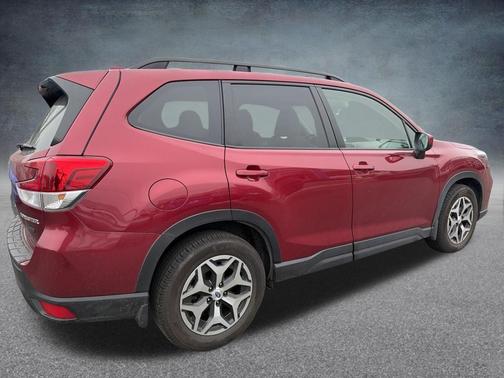 Crimson Red Pearl 2019 Subaru Forester Premium
