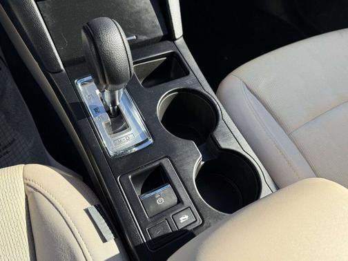 2015 Subaru Legacy 2.5i