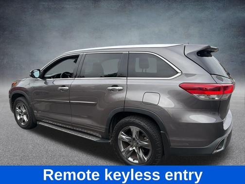 2017 Toyota Highlander 