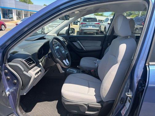 Quartz Blue Pearl 2018 Subaru Forester 2.5i