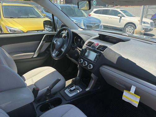 Quartz Blue Pearl 2018 Subaru Forester 2.5i