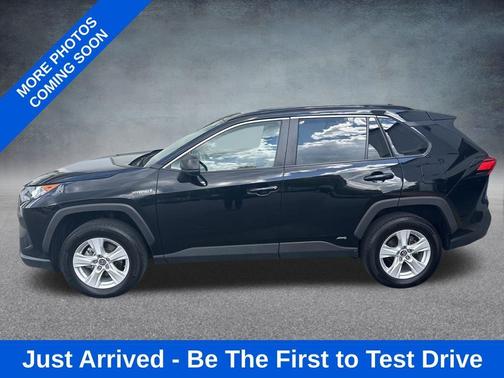 2020 Toyota RAV4 Hybrid LE