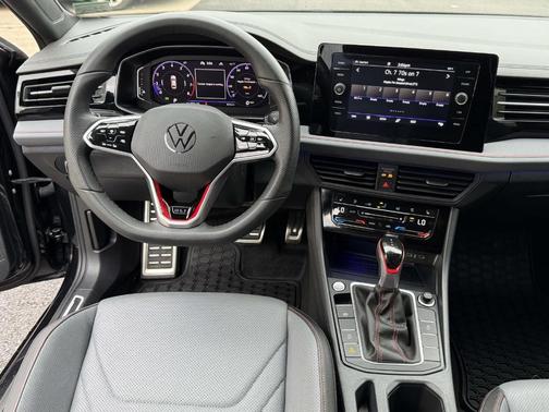 2025 Volkswagen Jetta GLI 2.0T Autobahn