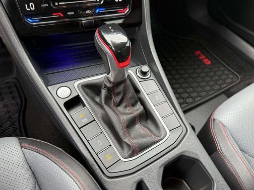 2025 Volkswagen Jetta GLI 2.0T Autobahn
