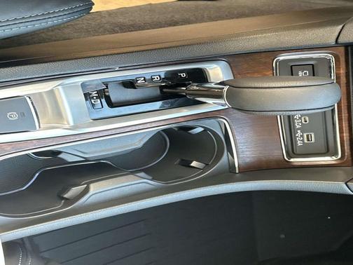 2025 Subaru Ascent Touring