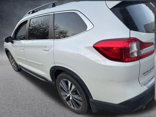 2022 Subaru Ascent Limited 8-Passenger