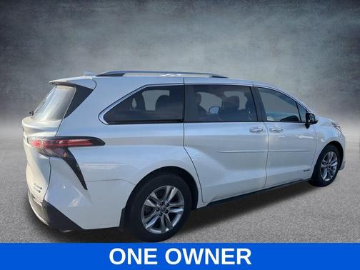 2021 Toyota Sienna Limited