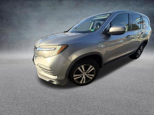 Lunar Silver Metallic 2016 Honda Pilot EX