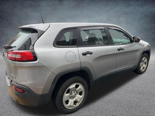 2016 Jeep Cherokee Sport