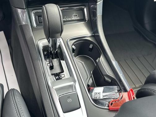 Crystal White Pearl 2026 Subaru Ascent Limited