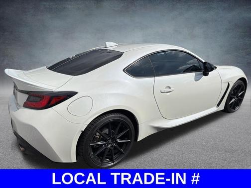 Halo 2023 Toyota GR86 Premium