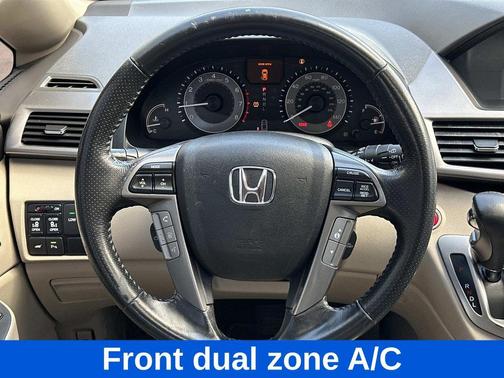 White 2014 Honda Odyssey Touring Elite