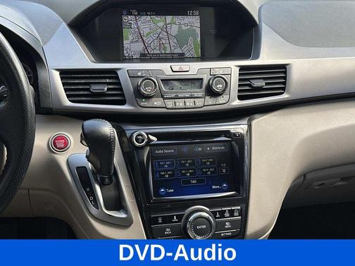 White 2014 Honda Odyssey Touring Elite