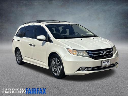 White 2014 Honda Odyssey Touring Elite