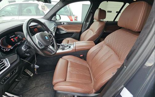 Dravit Gray Metallic 2021 BMW X5 M50i