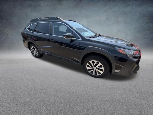 Crystal Black Silica 2024 Subaru Outback Premium