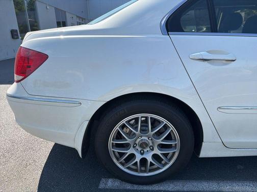 Premium White Pearl 2006 Acura RL