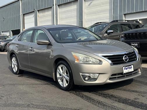 Saharan Stone 2015 Nissan Altima 2.5 SV