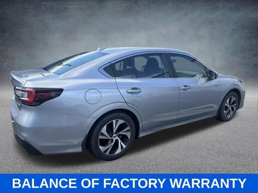 Ice Silver Metallic 2022 Subaru Legacy Premium