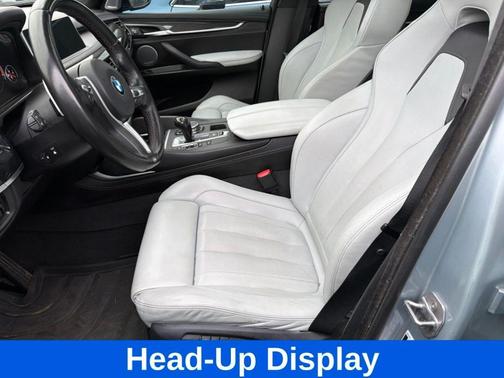 Silverstone Metallic 2016 BMW X5 M Base