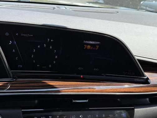 2022 Cadillac Escalade ESV Premium Luxury