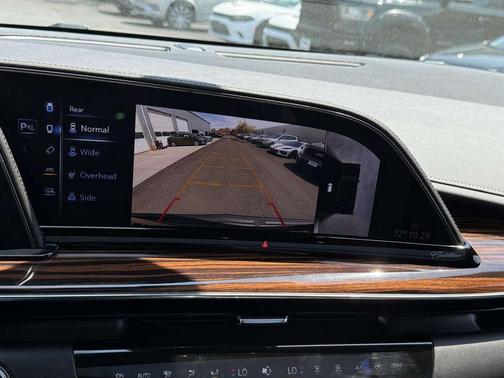 2022 Cadillac Escalade ESV Premium Luxury