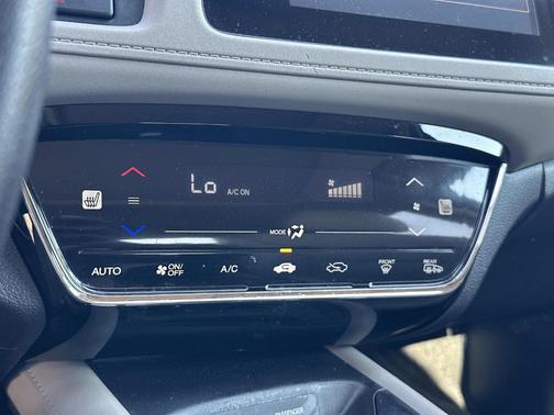 White Orchid Pearl 2016 Honda HR-V EX-L w/Navigation
