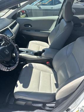 White Orchid Pearl 2016 Honda HR-V EX-L w/Navigation