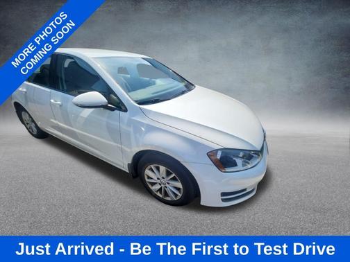2017 Volkswagen Golf TSI S 4-Door