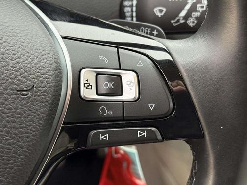 2015 Volkswagen Golf SportWagen S