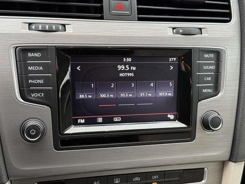 2015 Volkswagen Golf SportWagen S