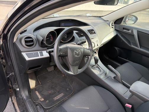 2013 Mazda Mazda3 i SV