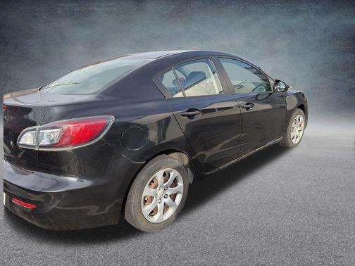 2013 Mazda Mazda3 i SV