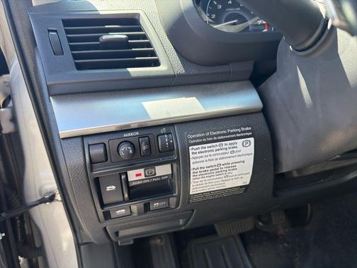 Steel Silver Metallic 2010 Subaru Legacy 2.5i