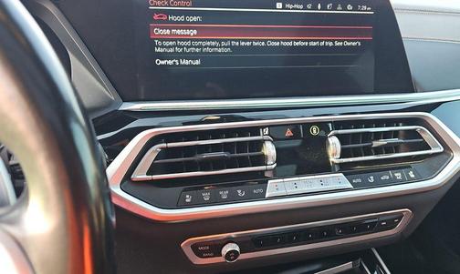 Black 2022 BMW X7 xDrive40i