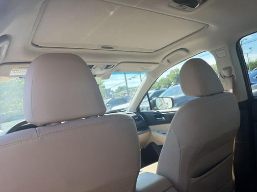 Wilderness Green Metallic 2019 Subaru Outback 2.5i Limited