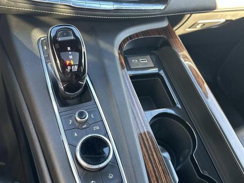 2022 Cadillac Escalade ESV Premium Luxury