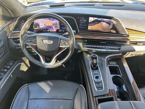 2022 Cadillac Escalade ESV Premium Luxury